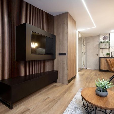 Jacuzzi Apartment Main Square Красков Екстериор снимка